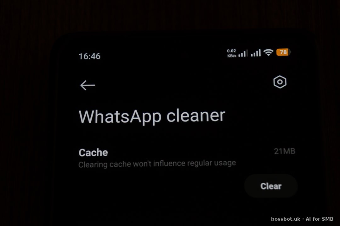 Whatsapp cleaner showing cache size and clear button